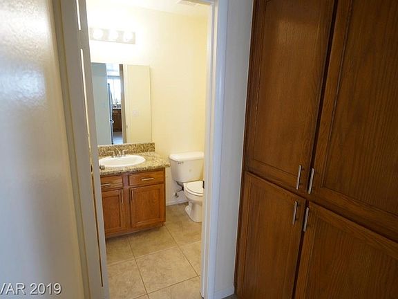 4th image of 2083 Waverly Cir #0