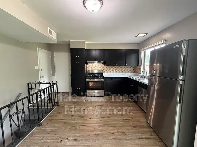 11050 Linnell Dr — Photo 8