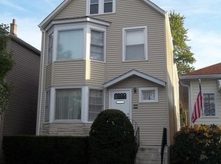 5755 W Giddings St, Chicago, IL 60630