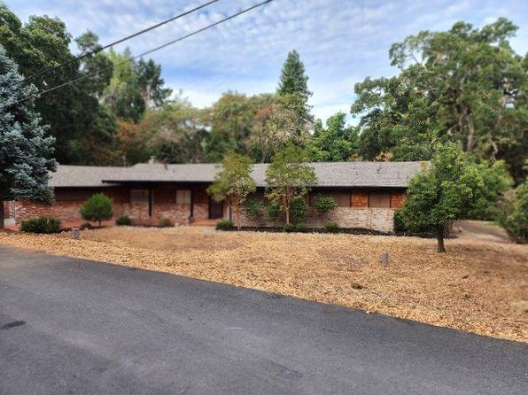 805 Las Trampas Rd
