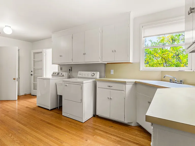 6857 Armour Dr — Photo 21