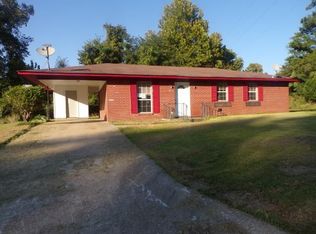 107 Greenview Dr, Vicksburg, MS 39183