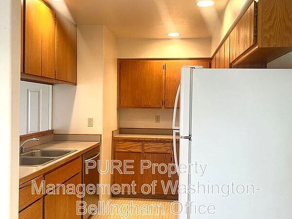 2nd image of 556 G St