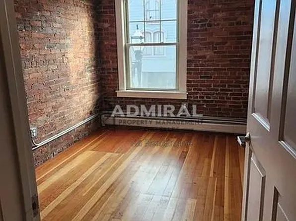 1 Wakefield St, Rochester, NH