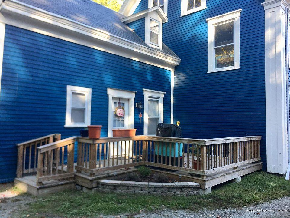 2nd image of 133 Main St