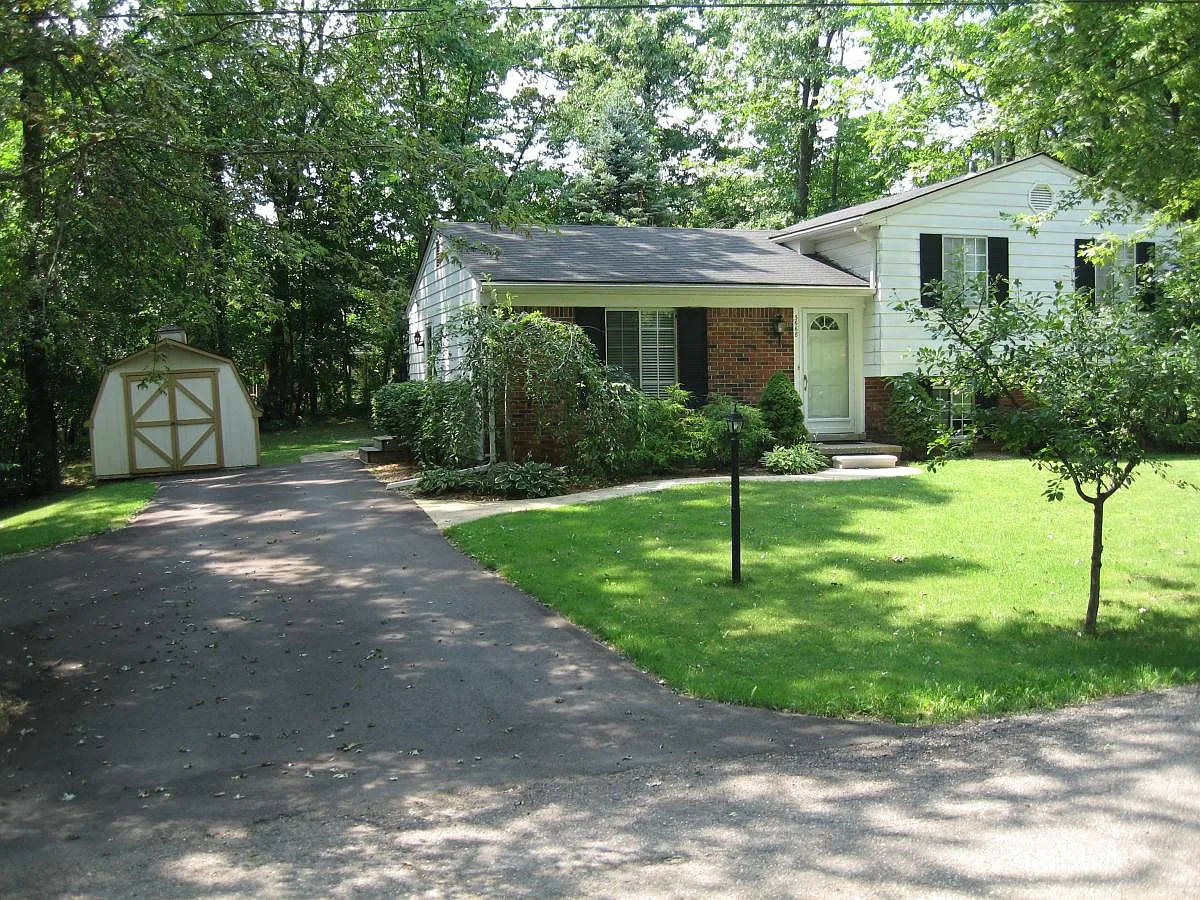 3668 Arcadia Dr photo 1