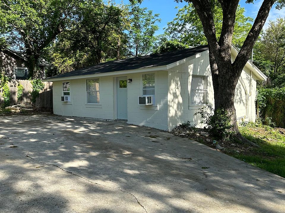 1st image of 1023 Aganier Ave #3