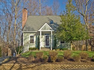 384 Wildwood Ct, Charlottesville, VA 22901