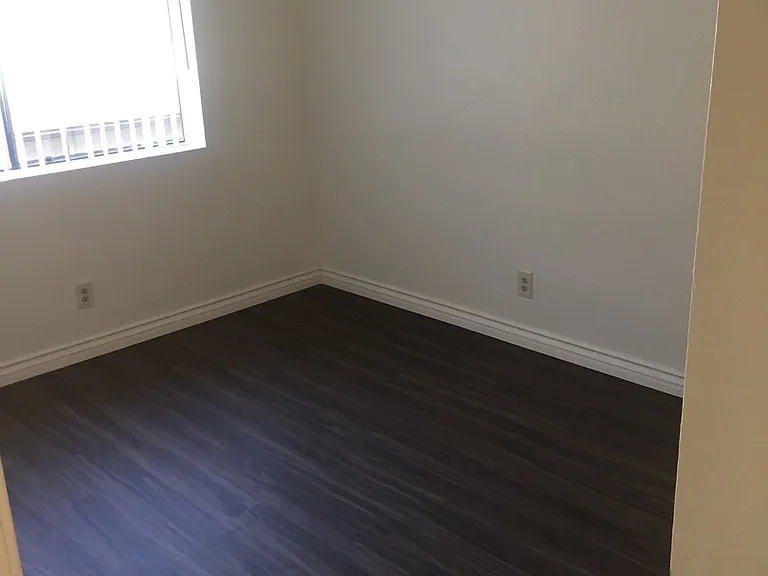 3bed,2bath townhome. Half off rent for January 2024! — Photo 11
