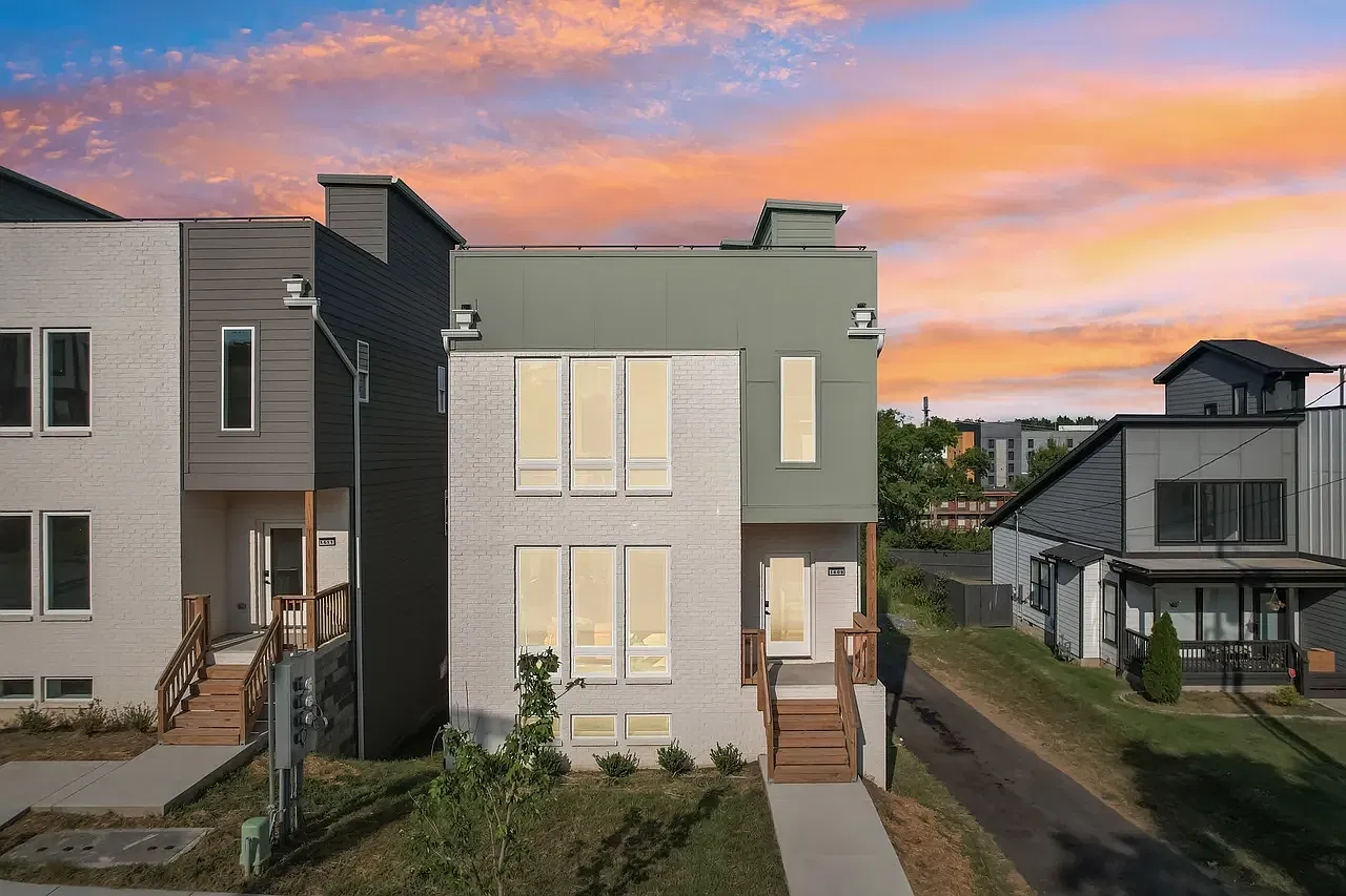 3 bed, 2065 sqft, $2,595 — Photo 1