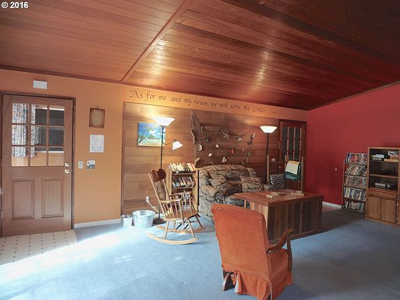 2nd image of 5560 Hacienda Ave
