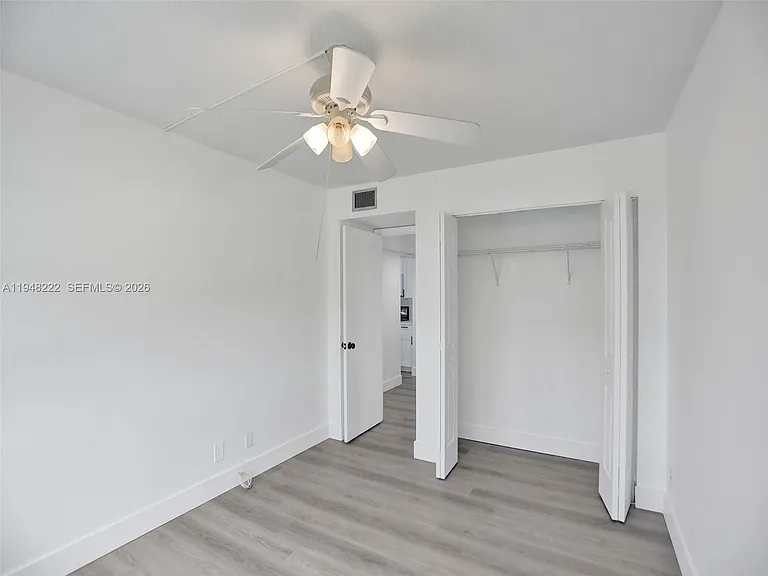 2771 Taft St — Photo 7
