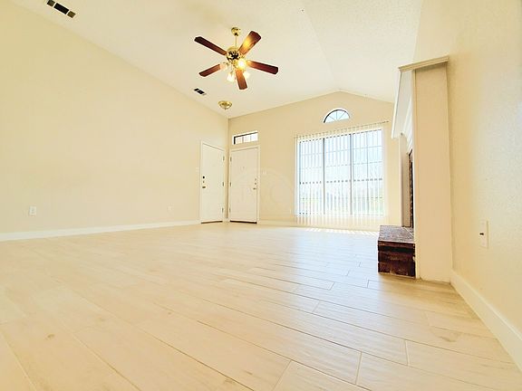 4th image of 3303 Rainforest Ln