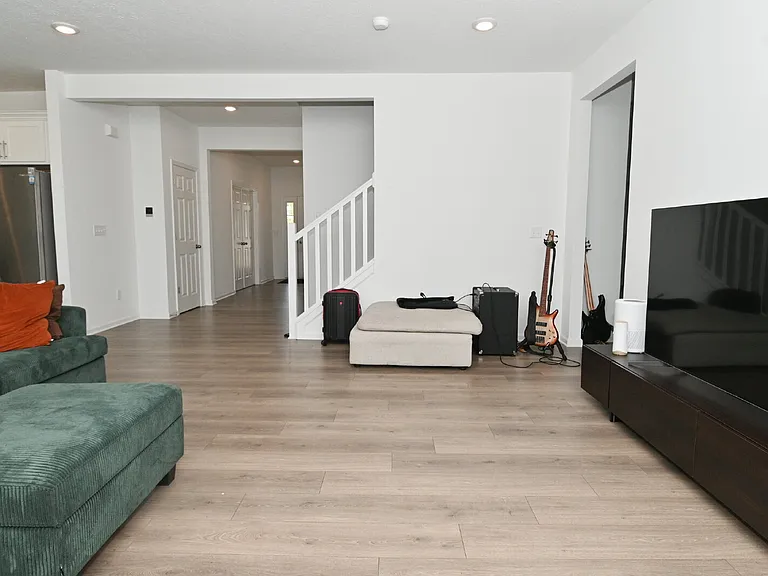 7348 Deerberg Dr — Photo 9
