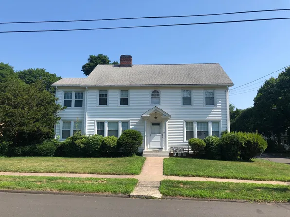 32 Carmel St, Hamden, CT 06518