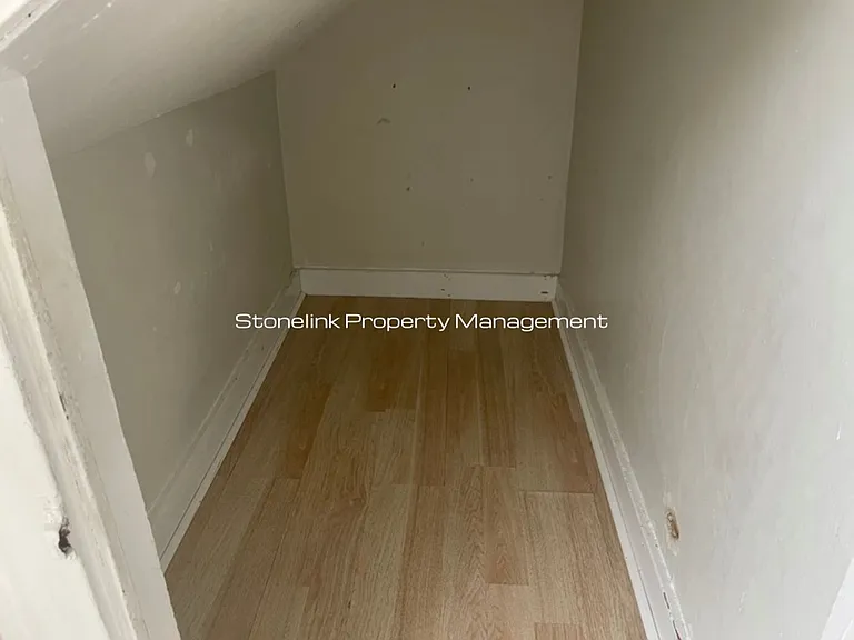 49 Commodore St — Photo 11