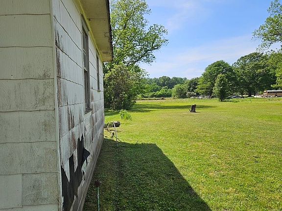 3rd image of 7647 Sledge Rd