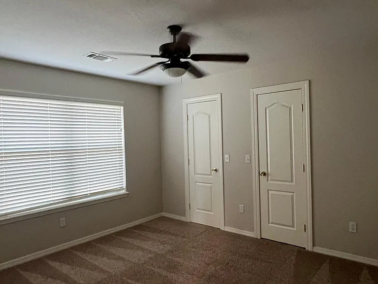 7907 Saint Louis Dr — Photo 17