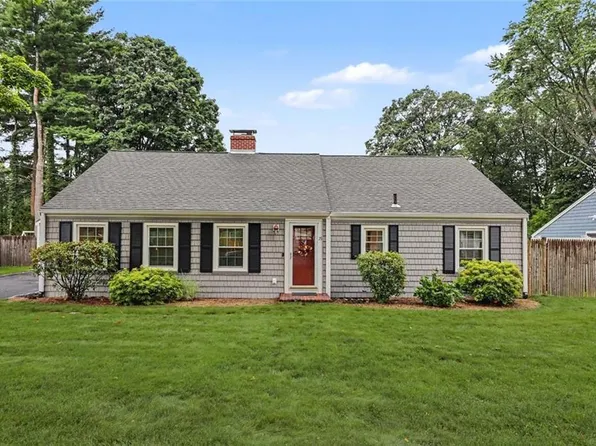 25 Tingley Dr, Cumberland, RI 02864