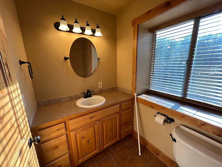 Master Bath - view of the pasture