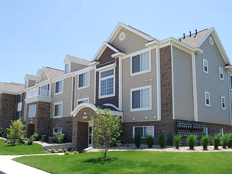 Hunters Pond Apartment Homes — Photo 64