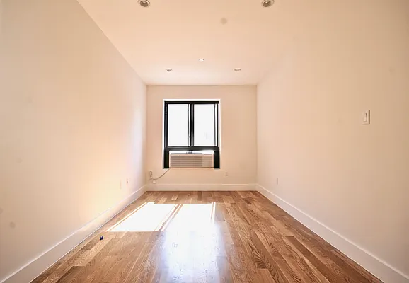 Rented by Makover Group Inc | media 9