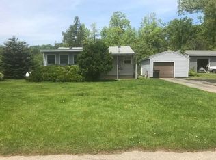 4649 5th St, Caledonia, MI 49316