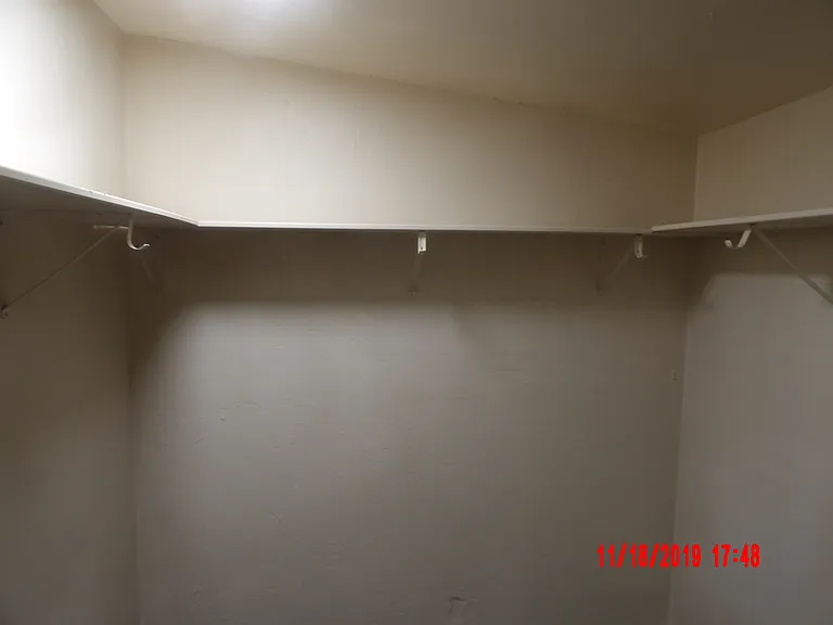 1716 N Jordan Ave — Photo 13