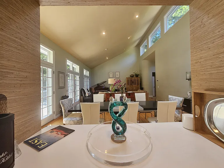 150 Talmage Farm Ln — Photo 8