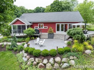 30 Spring St, Rockford, MI 49341