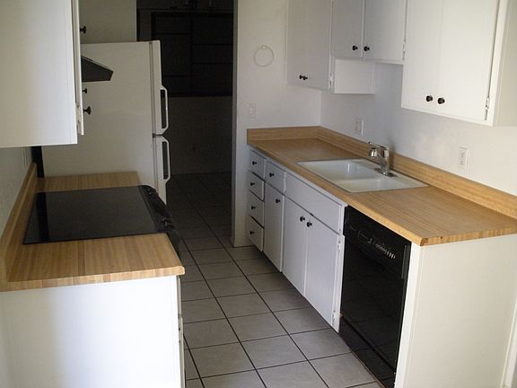 3rd image of 6114 E Augusta Cir