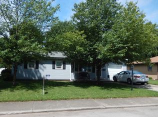 205 Hickory Ln, Momence, IL