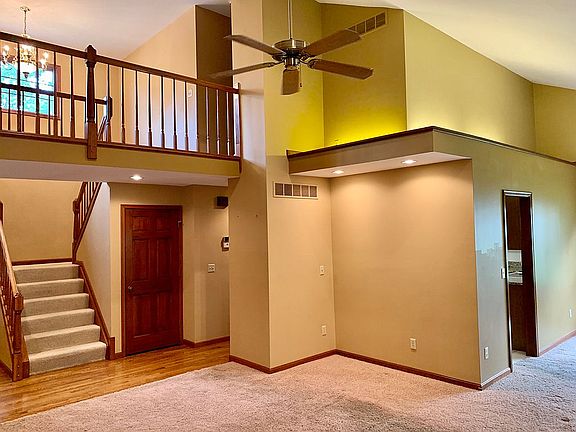 5th image of 3280 Taylor Creek Dr