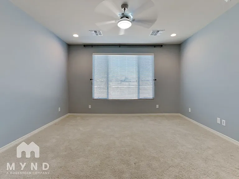 24598 W Concorda Dr — Photo 11