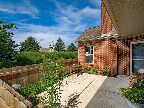 5th image of 3987 Orchard View Pl