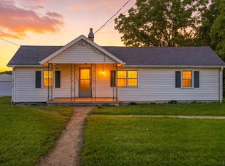 402 Leftwich St, Gretna, VA 24557