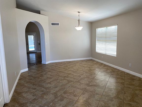 3rd image of 2149 S Longwood Cir