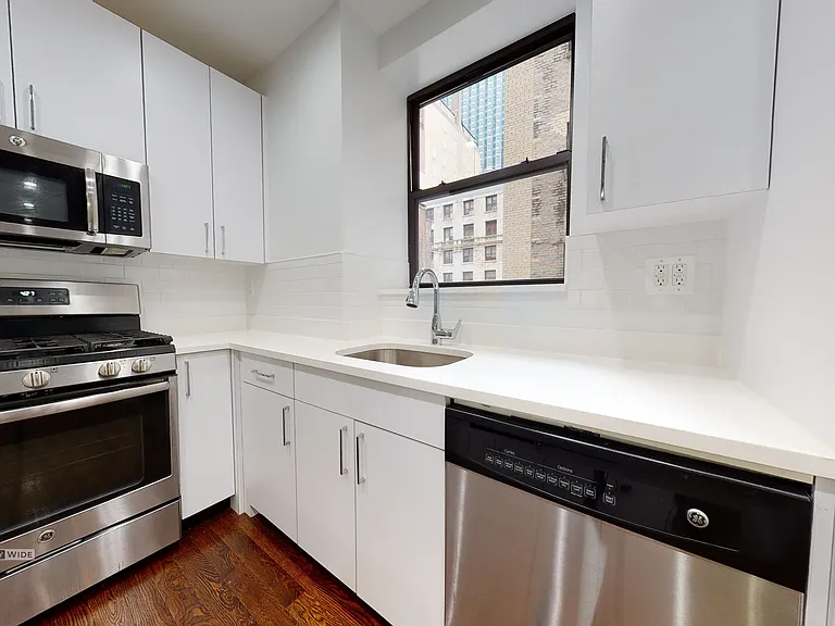 145 W 55th St #11C — Photo 3