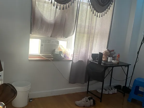 531 52nd Street image 4 of 5