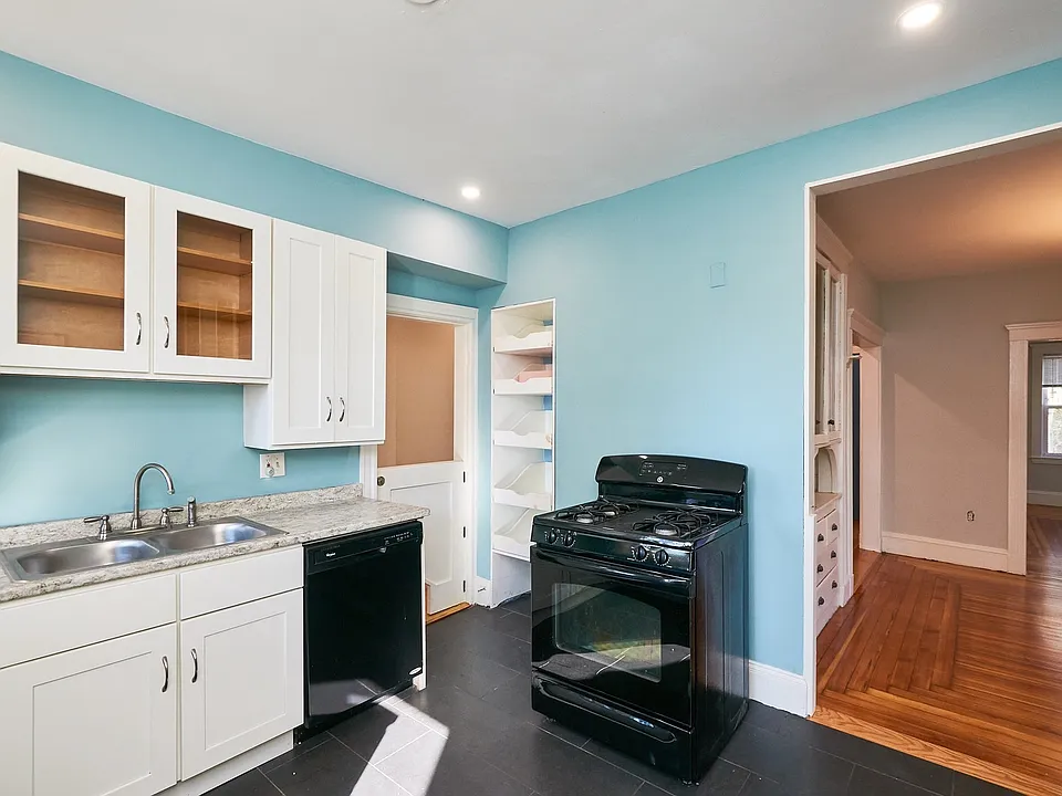 17 Mount Ida Rd #1