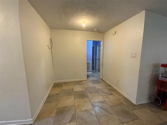 3rd image of 4850 Sulley Drive
