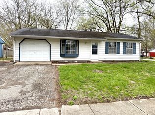 514 Bonnymeade Dr, Champaign, IL 61821