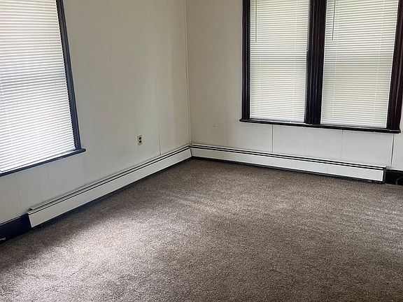 5th image of 15 S 29th St APT A