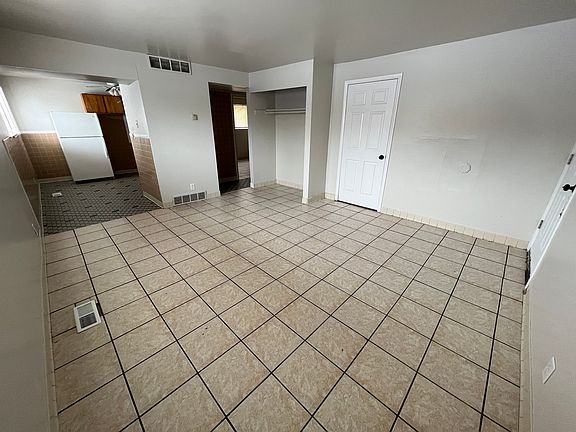 4th image of 1216 W Pacific Ave #2