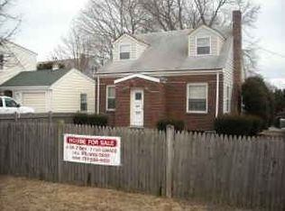 1 Agawam St, Revere, MA 02151