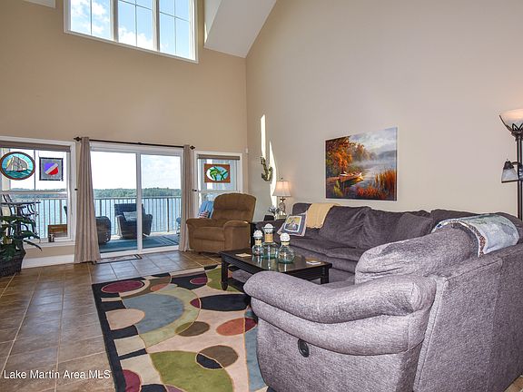 4th image of 90 Crowne Pointe Rd Unit 303