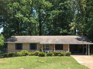 2731 Yorkville Rd E, Columbus, MS 39702