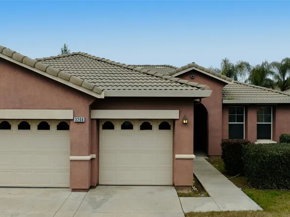 3206 W Vine Ave, Visalia, CA 93291