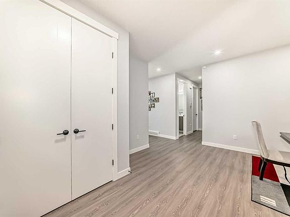 4th image of 82 Waterford Rd