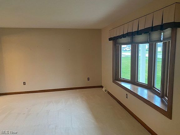 5th image of 7299 Lancelot Dr